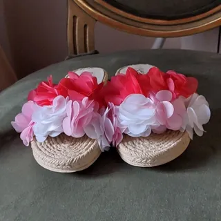 دمپایی( ورق بزنید )