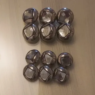 دکمه لباس شیک و زیبا