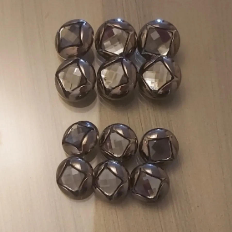 دکمه لباس شیک و زیبا