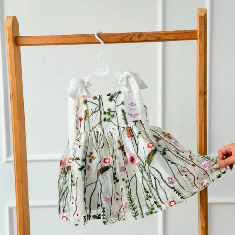 پیراهن بچگانه