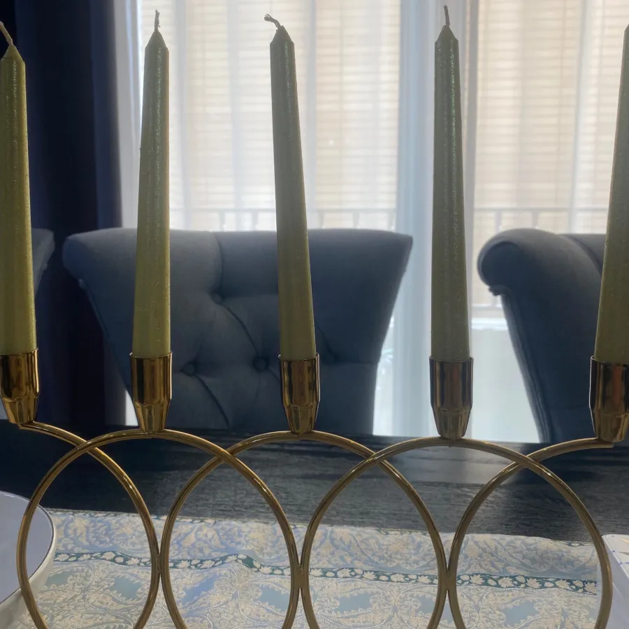 شمعدان با شمع