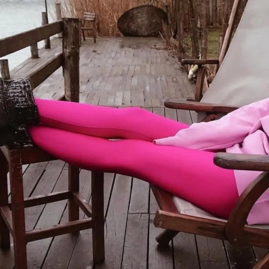 لگ آپ اند فیت صورتی