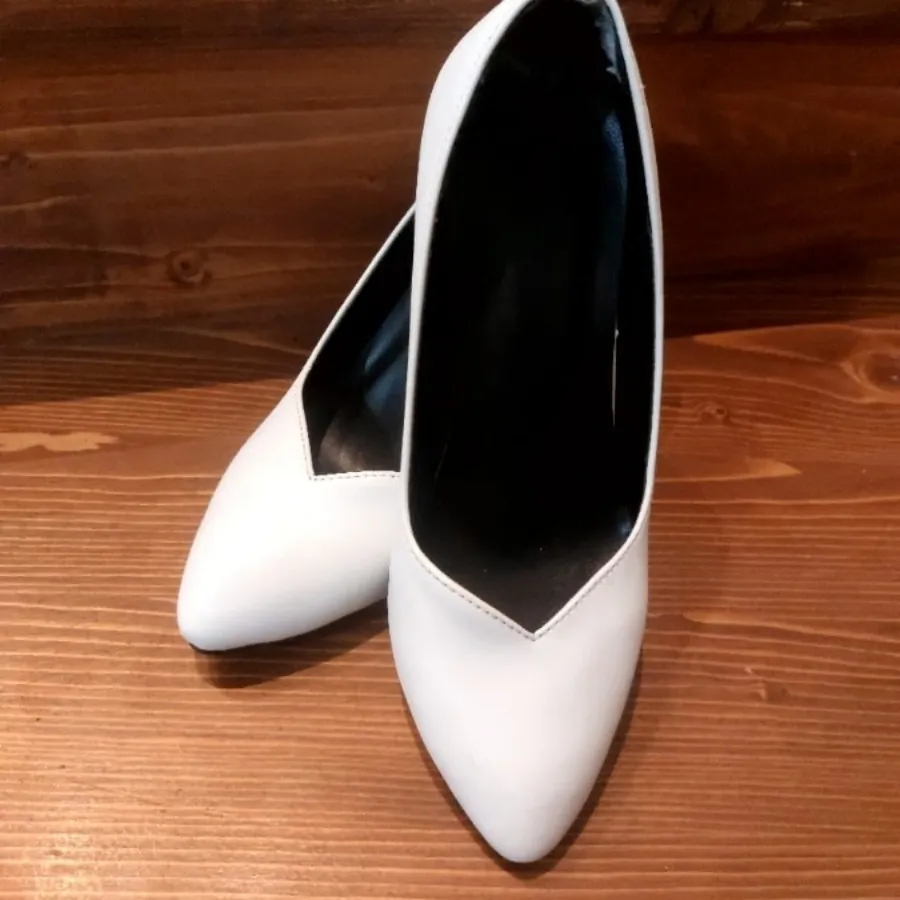 کفش سفید زنانه