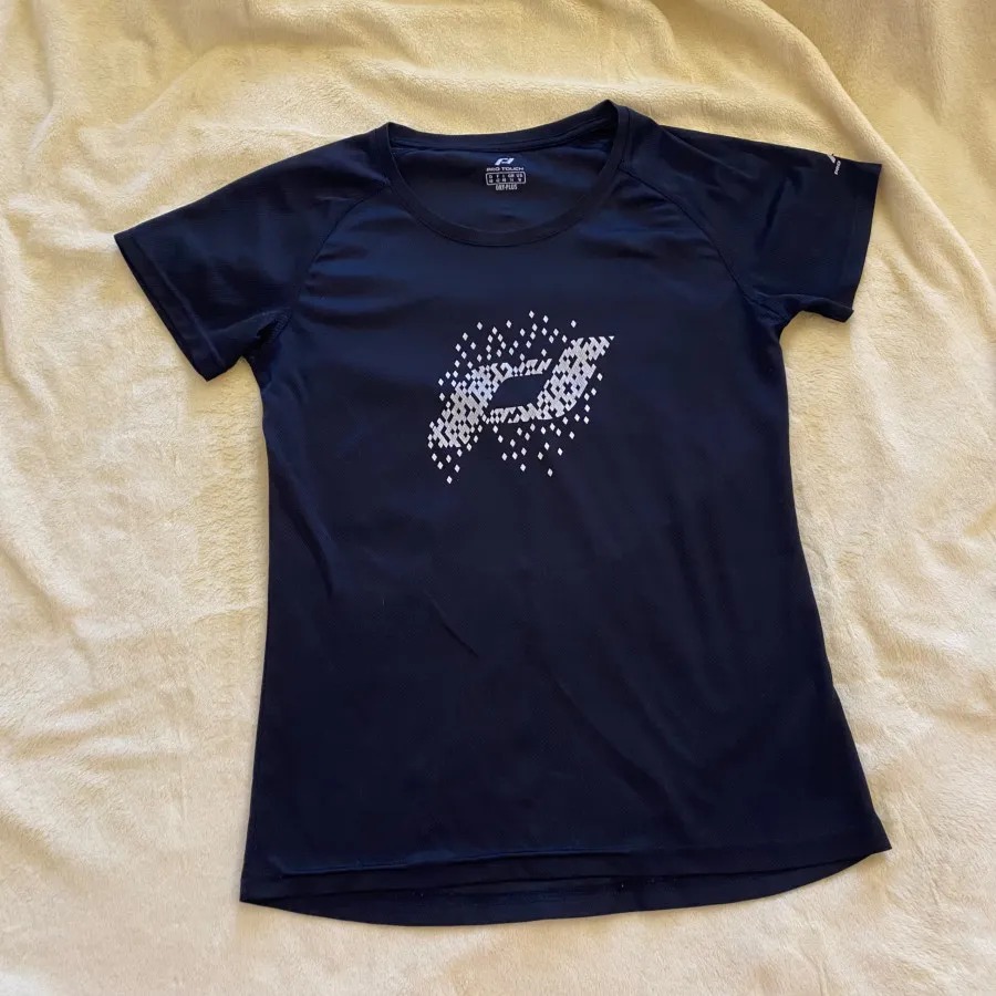 تیشرت ورزشی