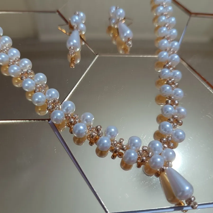 ست گردنبند و گوشواره