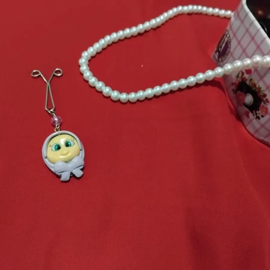 گیره های روسری طرح دختر