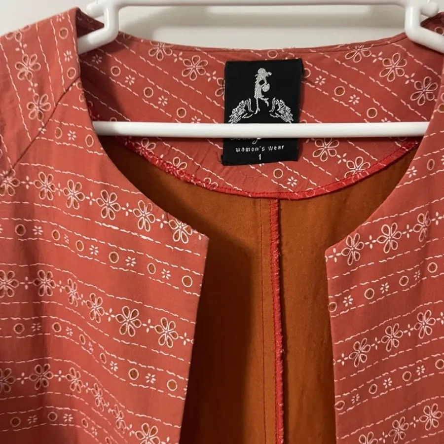 مانتو نارنجی