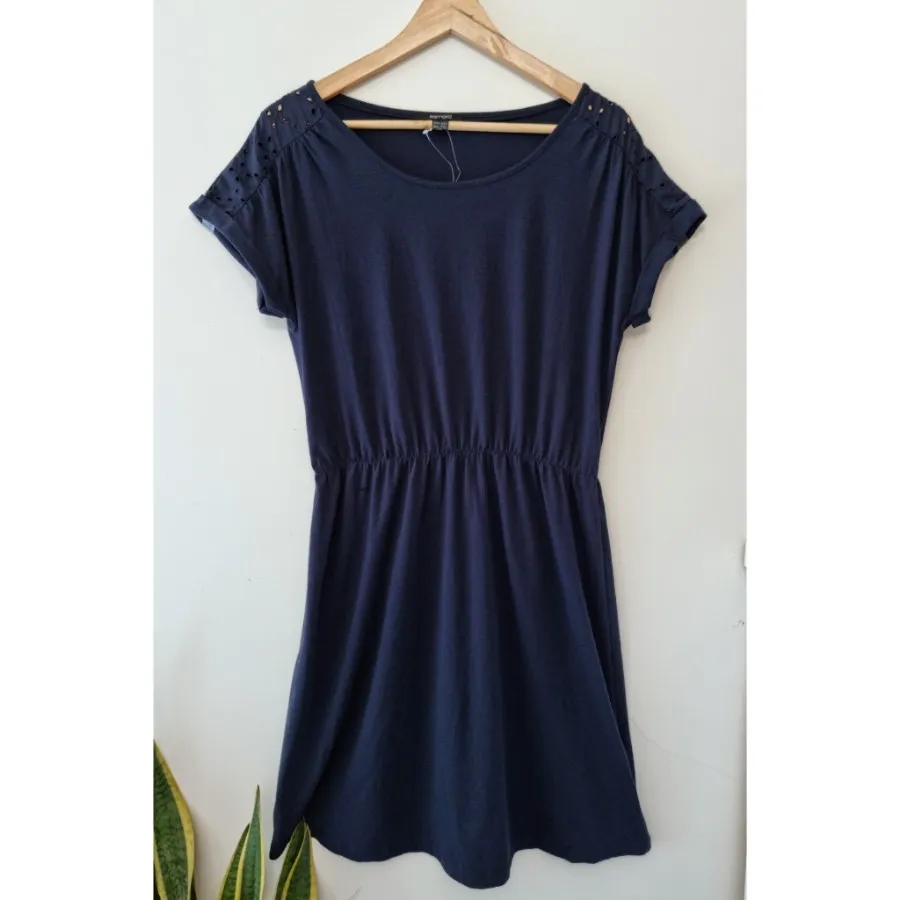 پیراهن زنانه