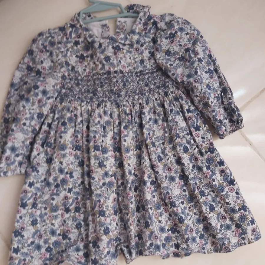 پیراهن دخترانه