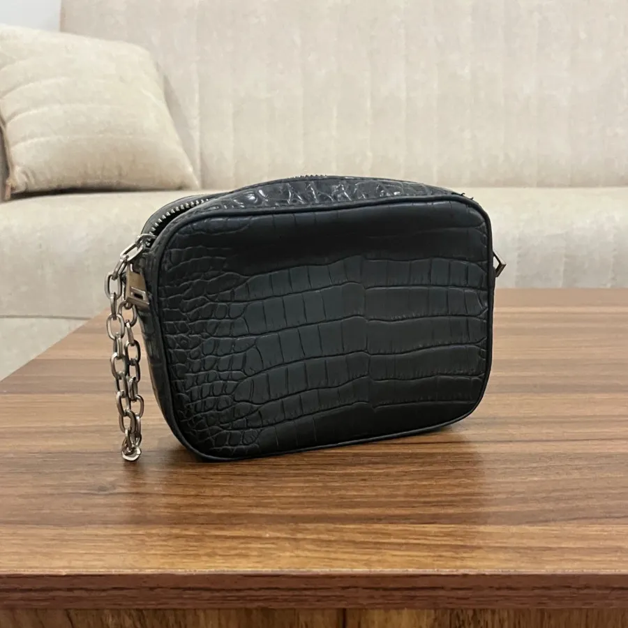 کیف مشکی استرا