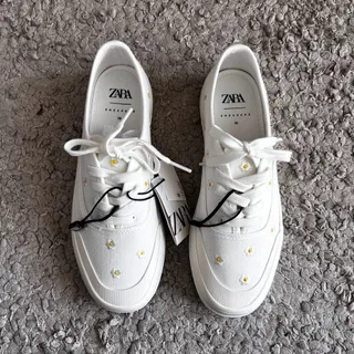 کتونی سفید زارا