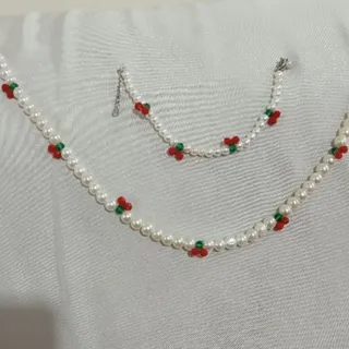 ست دستبند و گردنبند