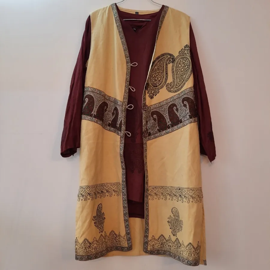 سارافون و تونیک سنتی