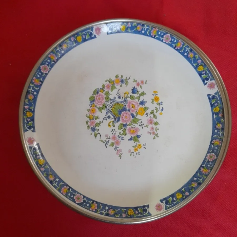 پیشدستی لعابی