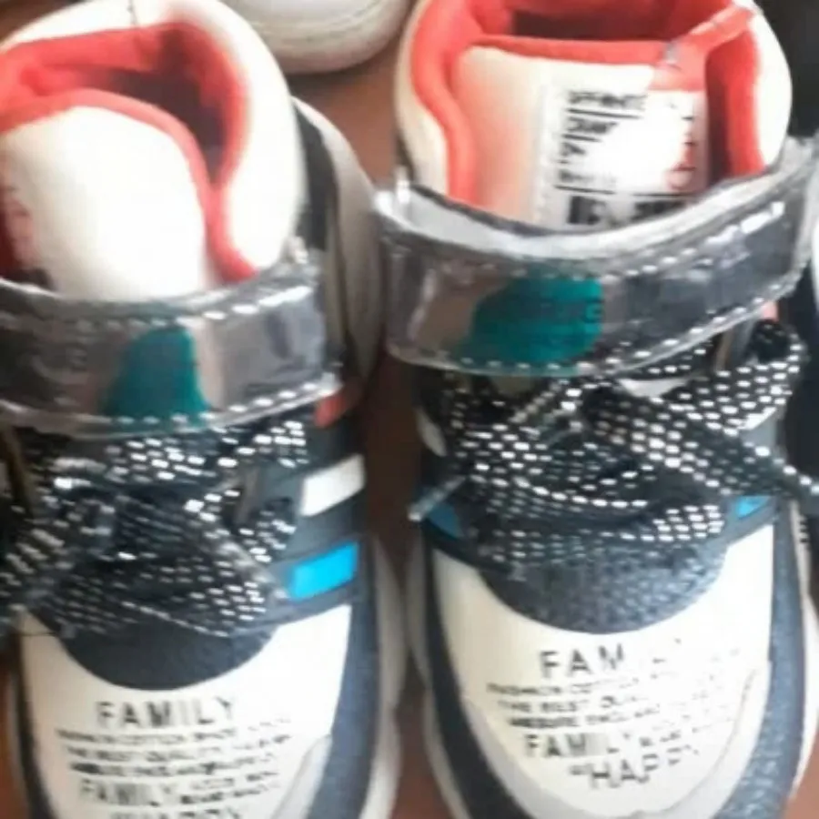 کتونی بچگانه