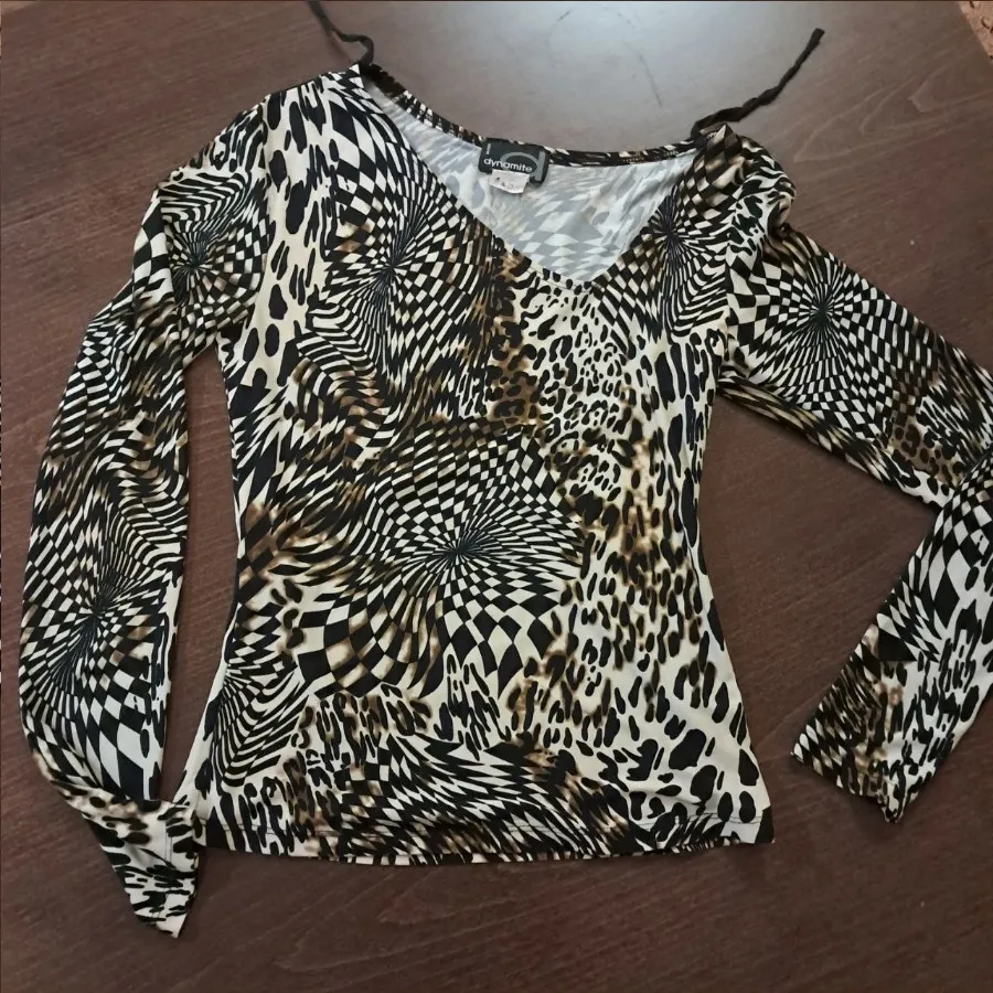 بلوز کشی زنانه