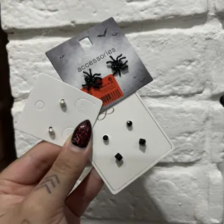 حراج گوشواره های اروپایی