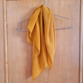 مینی اسکارف خالخالی