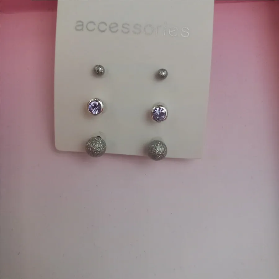 پک گوشواره میخی