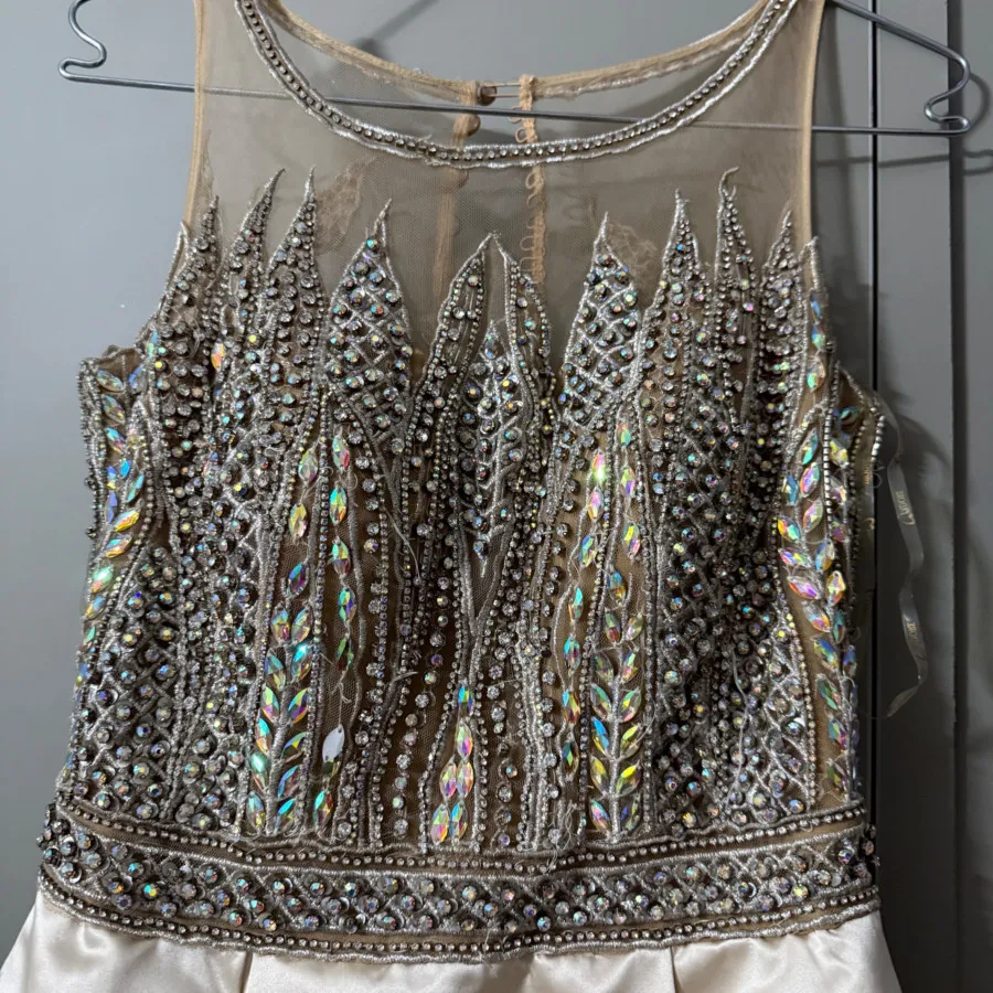 لباس نامزدی