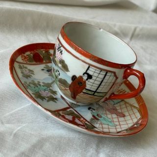 فنجان و نعلبکی ژاپنی باکس