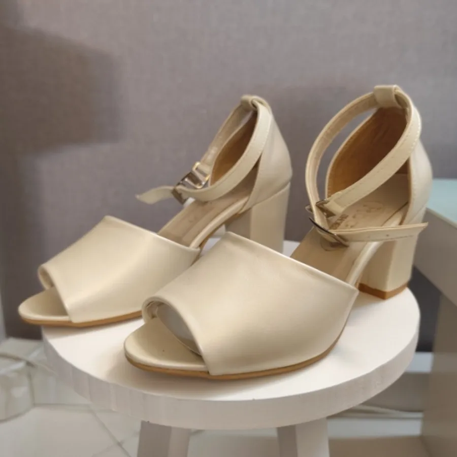 کفش روکو سفید شیری سایز36