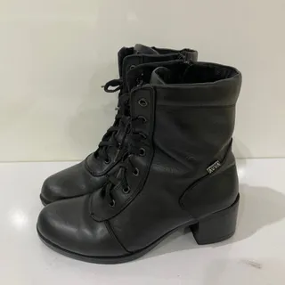 نیم بوت چرم برند AVVA