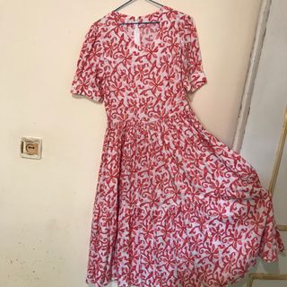 پیراهن شیک و نو