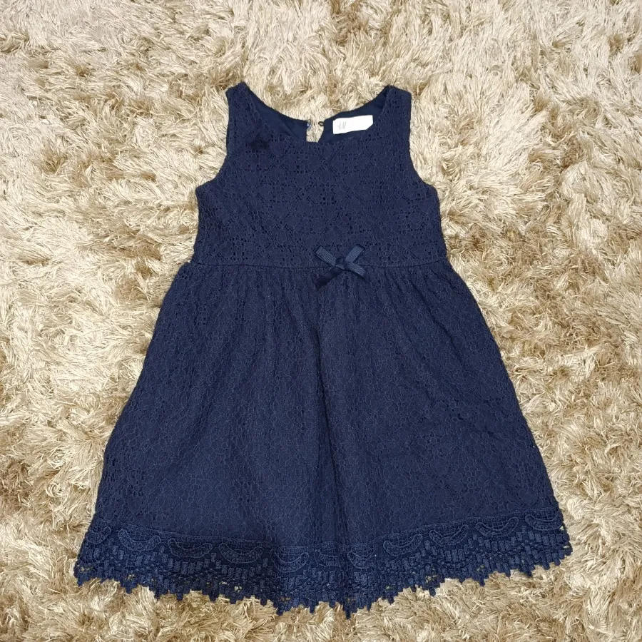 پیراهن دخترانه