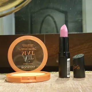 پنکک و رژ ریمل و بورژوا