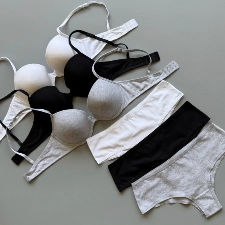 ست شورت و‌سوتین المانی