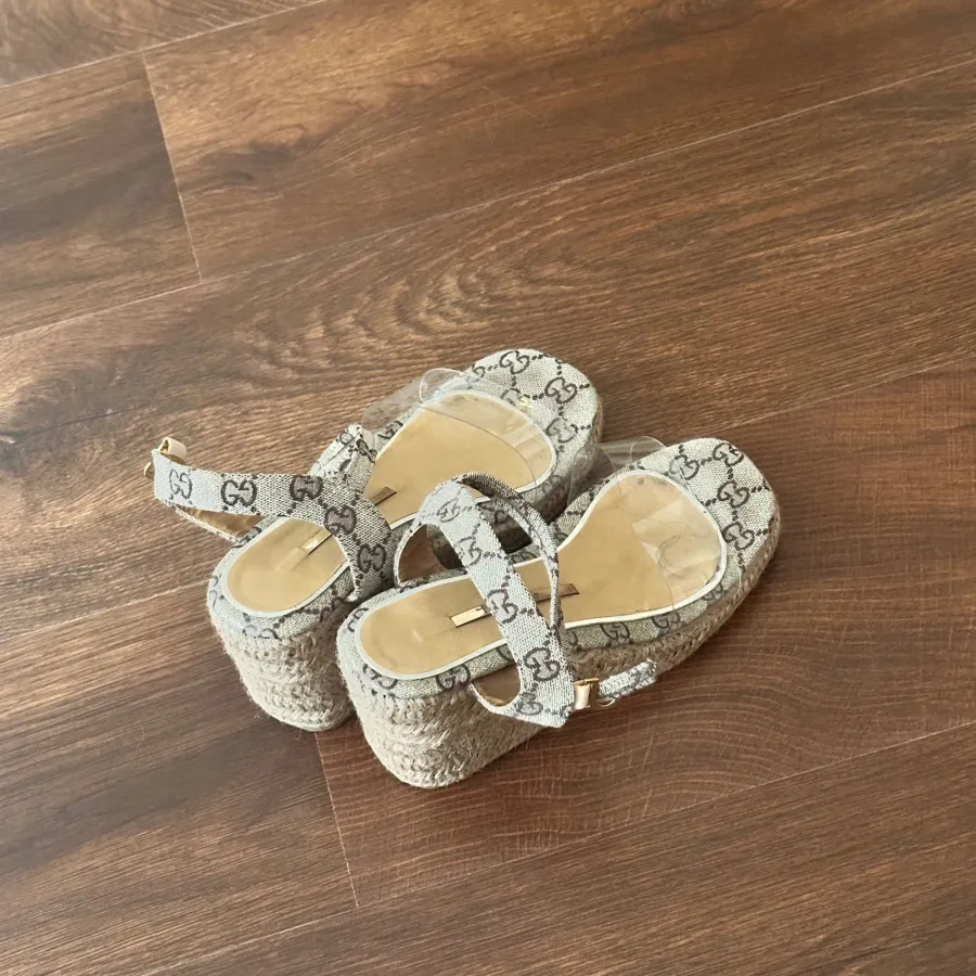 کفش تابستونی لژ دار