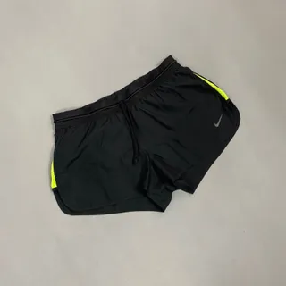 شلوارک نایکی nike