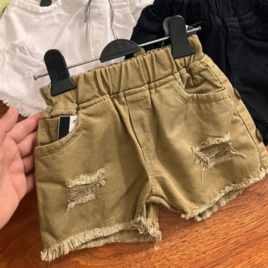 شلوارک بچگانه