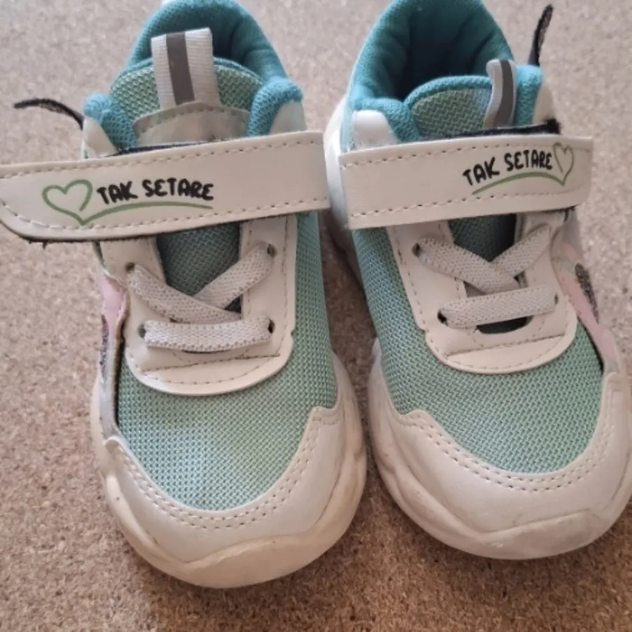 کتونی دخترانه سایز 27