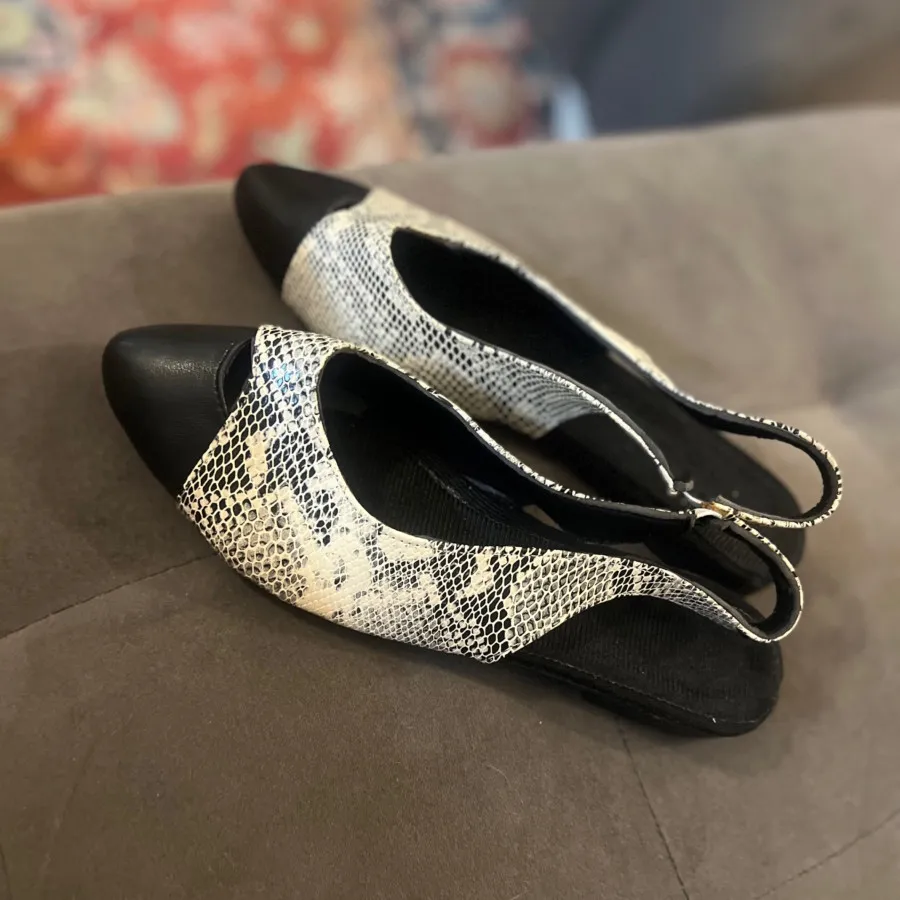 کفش چرم مصنوعی