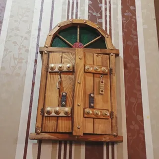 آینه چوبی درب دار