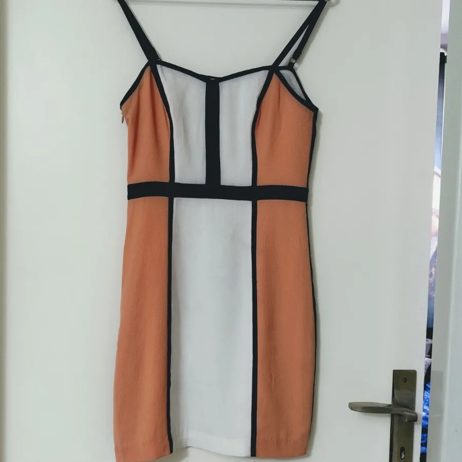 پیراهن تابستونی