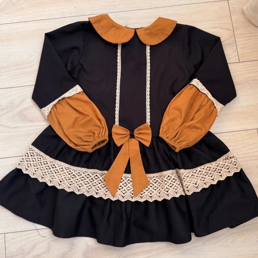 پیراهن دخترانه