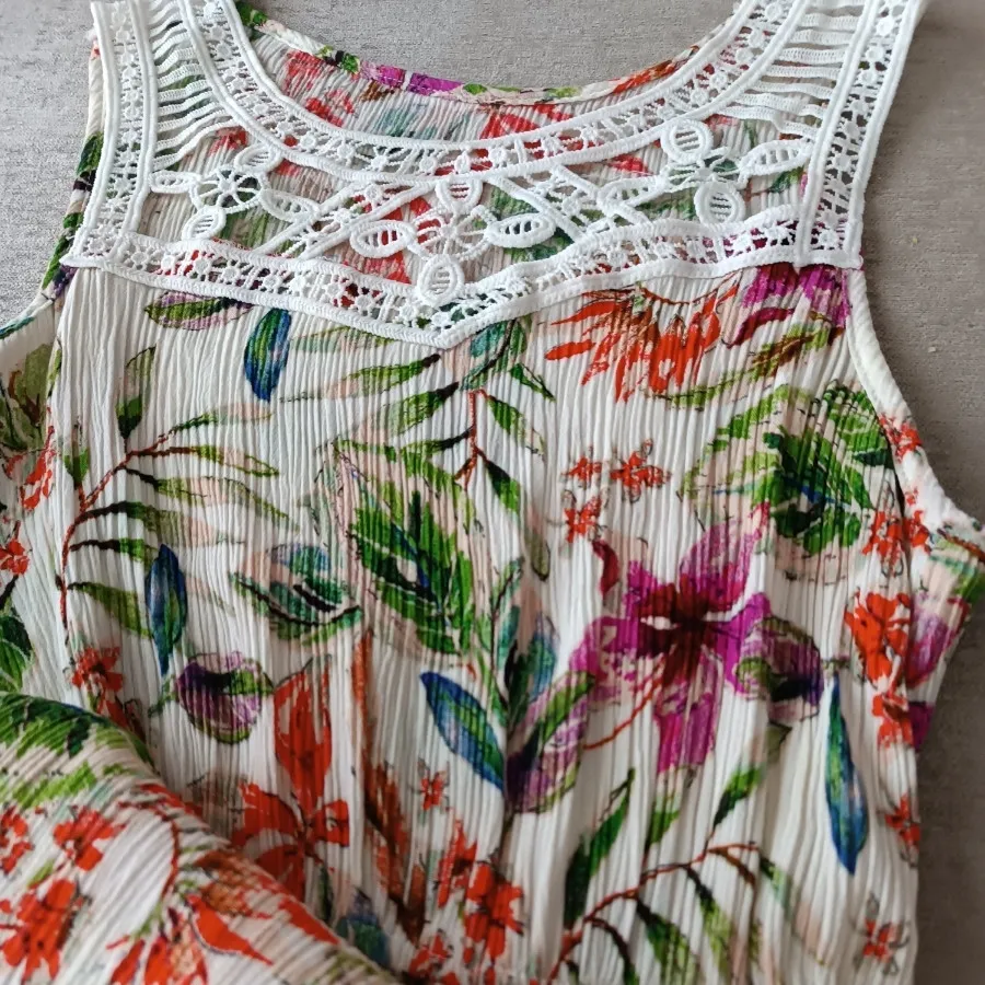 پیراهن ساحلی