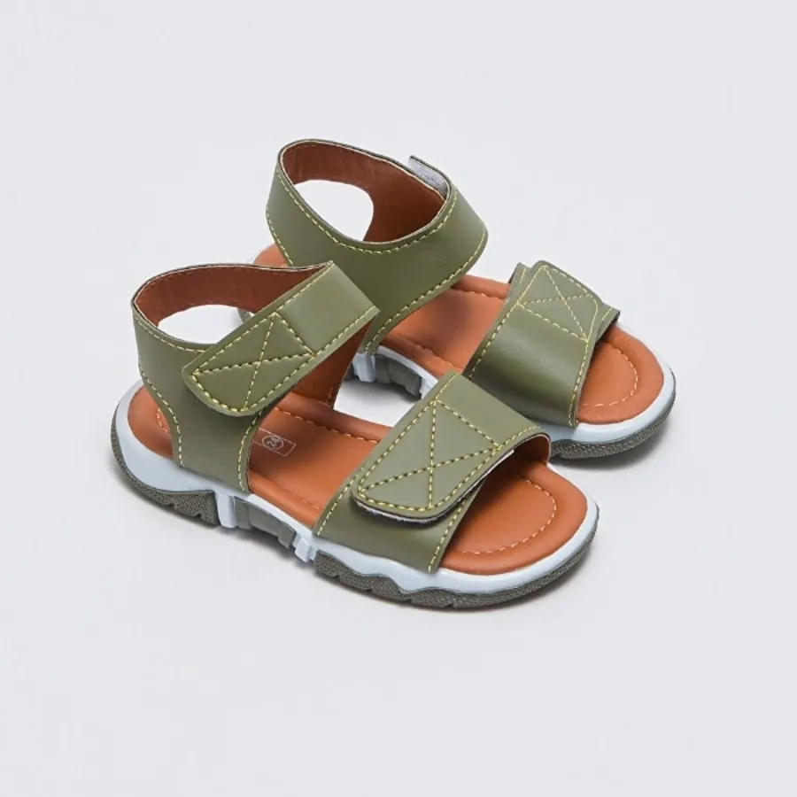 صندل اسپرت السی وایکیکی