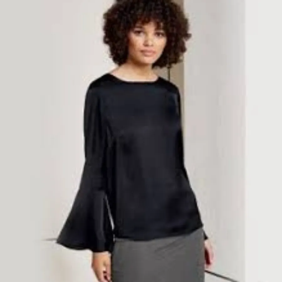 بلوز سرمه ای اسمار ا خارج