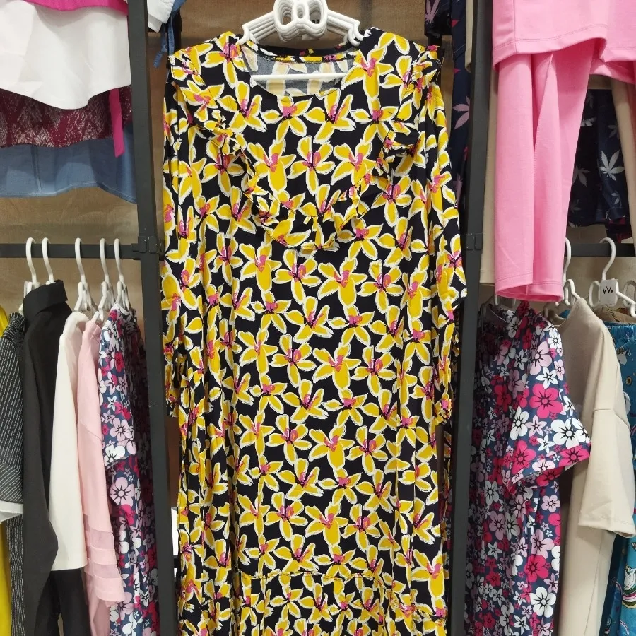 پیراهن ساحلی قواره بزرگ