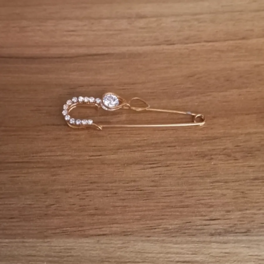 سنجاق روسری