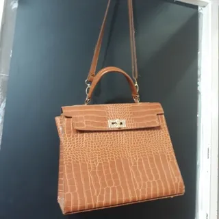 کیف رو دوشی