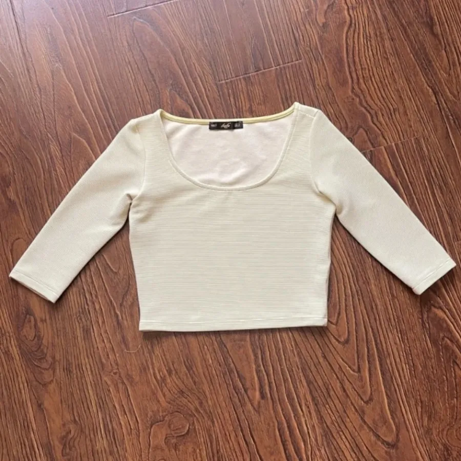 نیمتنه استین سه ربع ورزشی