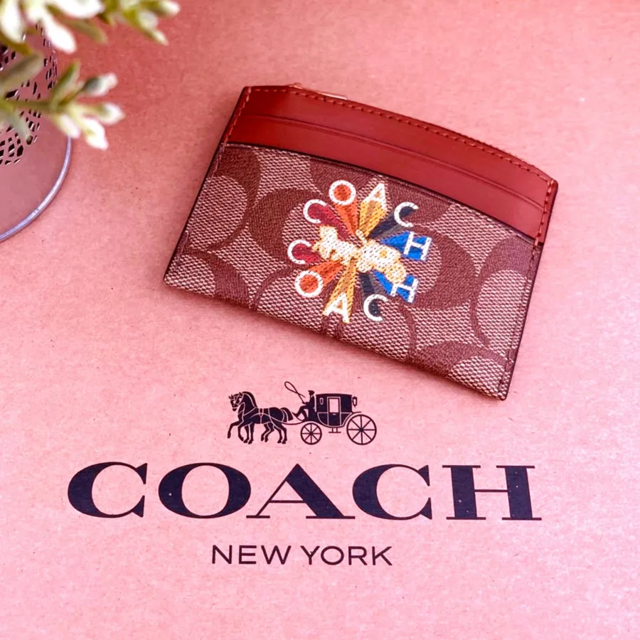 جاکارتی برند COACH