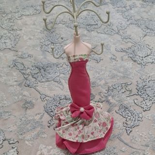 استند جواهرات
