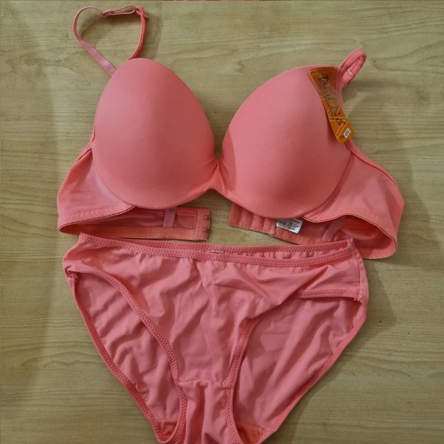 ست سوتین و شورت