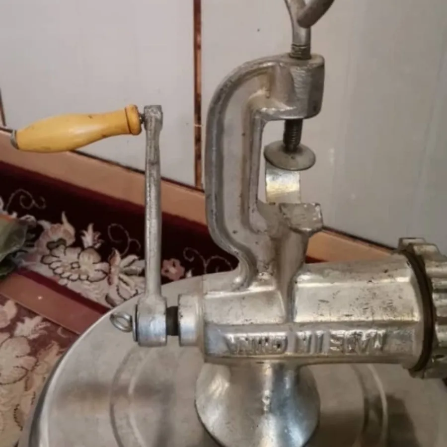 چرخ گوشت دستی